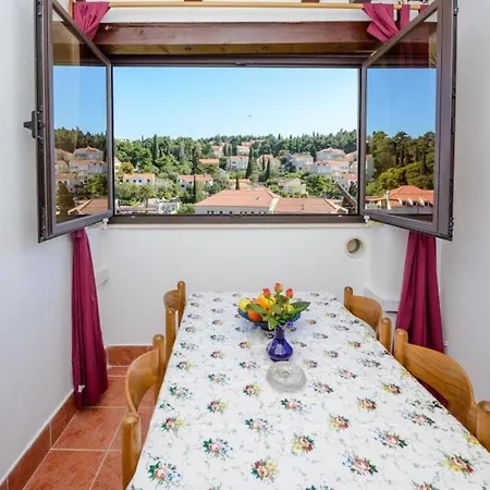 شقة & Mihajica- Two Bedroom With Balcony And Sea View