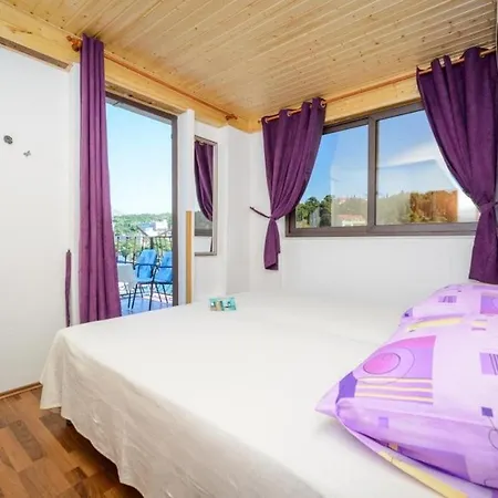 & Mihajica- Two Bedroom With Balcony And Sea View *